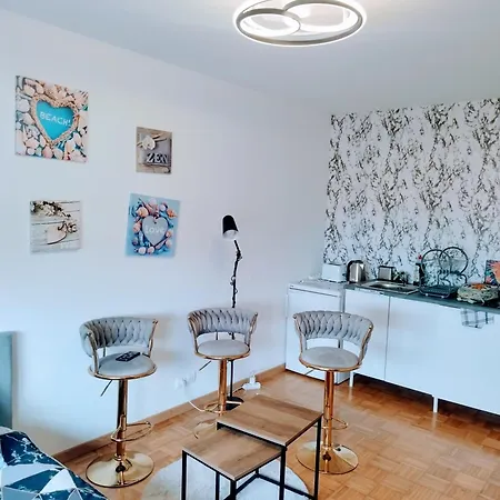 Des Studio Ideal Pour Les Professionnels Tramway A 1 Min Paris Centre A 25 Min