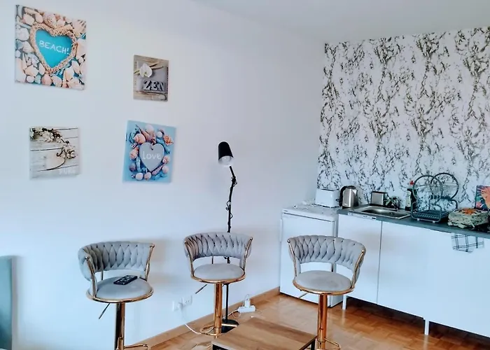 Des Studio Ideal Pour Les Professionnels Tramway A 1 Min Paris Centre A 25 Min